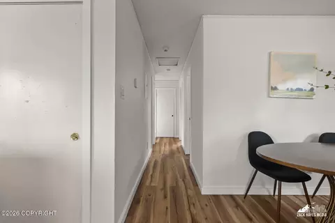 Entry Way - 354 Pine St, Anchorage, AK 99508 photo 1 of 2