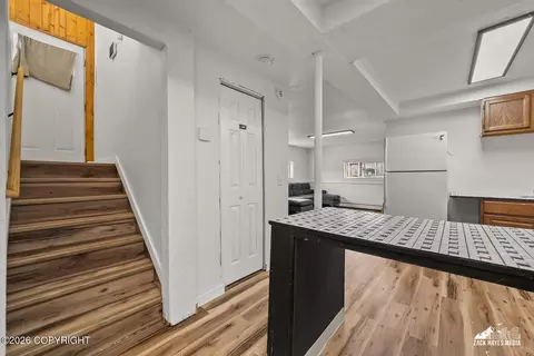 Entry Way - 354 Pine St, Anchorage, AK 99508 photo 2 of 2