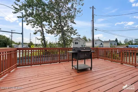 Exterior - 354 Pine St, Anchorage, AK 99508 photo 2 of 5