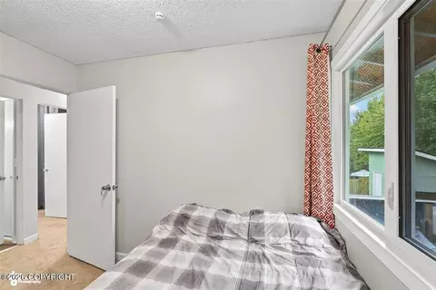 Bedroom - 1065 E 17th Ave, Anchorage, AK 99501 photo 2 of 5