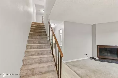 Entry Way - 1065 E 17th Ave, Anchorage, AK 99501 photo 2 of 3