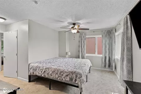 Bedroom - 1065 E 17th Ave, Anchorage, AK 99501 photo 3 of 5