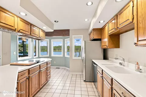 Kitchen - 4151 Raspberry Rd, Anchorage, AK 99502 photo 1 of 5