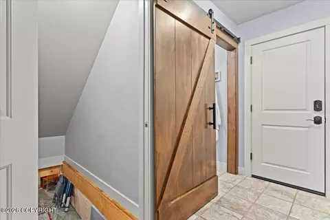 Entry Way - 20010 Constitution Dr, Eagle River, AK 99577 photo 8 of 10