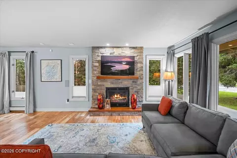 Living - 20010 Constitution Dr, Eagle River, AK 99577 photo 3 of 5