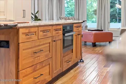 Kitchen - 20010 Constitution Dr, Eagle River, AK 99577 photo 24 of 27