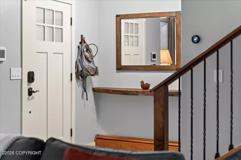 Entry Way - 20010 Constitution Dr, Eagle River, AK 99577 photo 2 of 10
