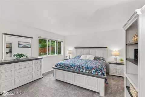 Bedroom - 10948 Sun Eagle Cir, Eagle River, AK 99577 photo 4 of 5
