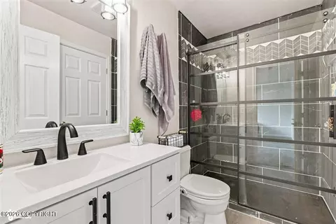 Bath - 10948 Sun Eagle Cir, Eagle River, AK 99577 photo 3 of 6