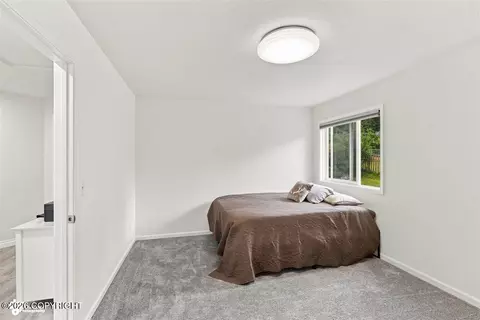 Bedroom - 10948 Sun Eagle Cir, Eagle River, AK 99577 photo 2 of 5