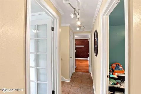 Entry Way - 6601 Eileen Cir, Anchorage, AK 99507 photo 4 of 4