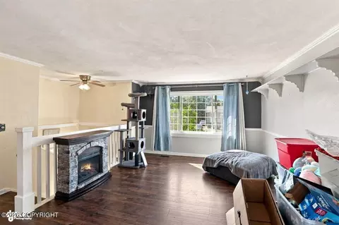 Living - 6601 Eileen Cir, Anchorage, AK 99507 photo 2 of 3