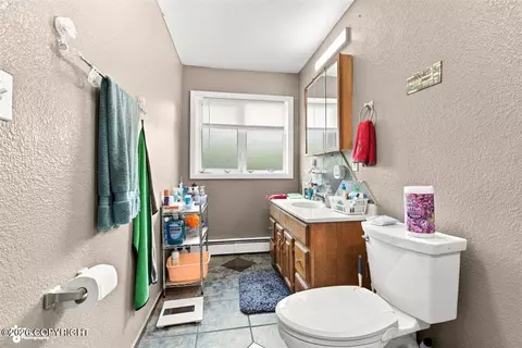 Bath - 2001 N Patsy St, Wasilla, AK 99654 photo 1 of 3
