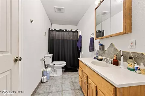 Bath - 2001 N Patsy St, Wasilla, AK 99654 photo 3 of 3