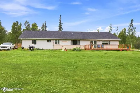 Exterior - 2001 N Patsy St, Wasilla, AK 99654 photo 7 of 14