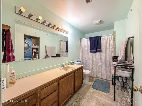 Bath - 8020 Pinebrook Cir, Anchorage, AK 99507 photo 2 of 2