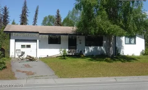 340 S Kobuk St, Soldotna, AK 99669