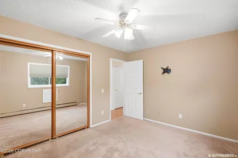 Bedroom - 2841 Bennett Ave, Anchorage, AK 99517 photo 2 of 9