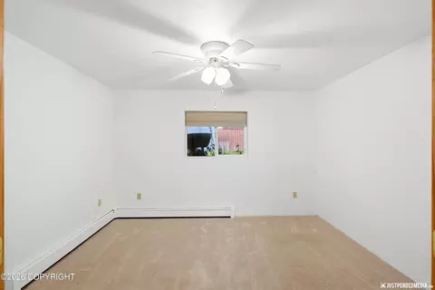 Bedroom - 2841 Bennett Ave, Anchorage, AK 99517 photo 6 of 9