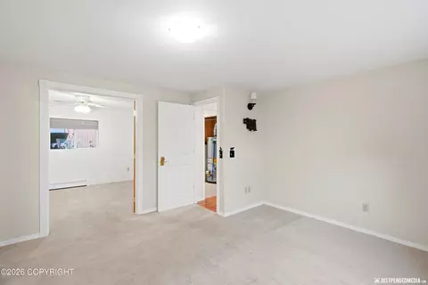 Bedroom - 2841 Bennett Ave, Anchorage, AK 99517 photo 5 of 9