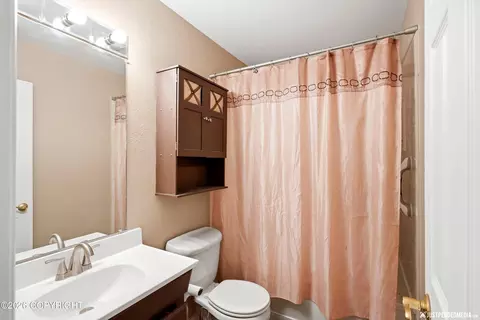 Bath - 2841 Bennett Ave, Anchorage, AK 99517 photo 1 of 2