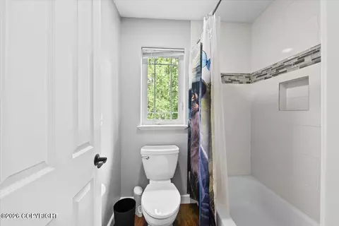 Bath - 8700 Inyo Cir, Eagle River, AK 99577 photo 15 of 17