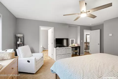 Bedroom - 20653 Mountain Vista Dr, Eagle River, AK 99577 photo 2 of 5