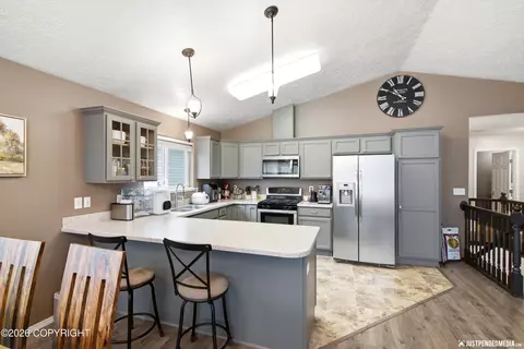 Kitchen - 20653 Mountain Vista Dr, Eagle River, AK 99577 photo 1 of 1