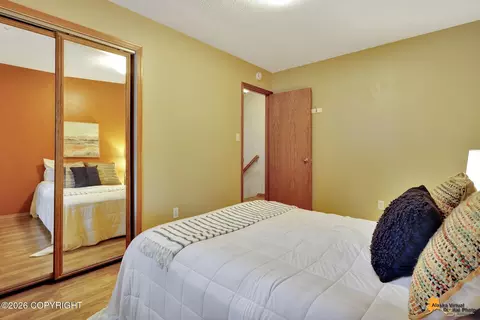 Bedroom - 3336 Upland Dr, Anchorage, AK 99504 photo 2 of 6
