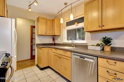 Kitchen - 3336 Upland Dr, Anchorage, AK 99504 photo 2 of 5