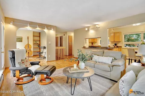 Living - 3336 Upland Dr, Anchorage, AK 99504 photo 1 of 5