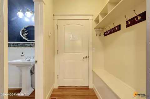 Entry Way - 16914 Ludlow Cir, Eagle River, AK 99577 photo 3 of 7