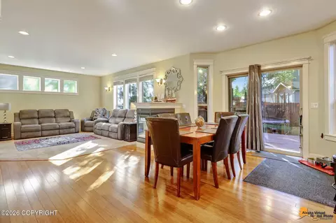 Dining - 16914 Ludlow Cir, Eagle River, AK 99577 photo 3 of 4
