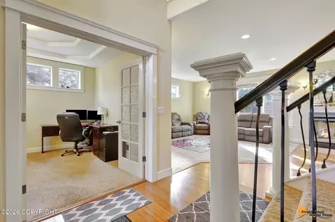 Entry Way - 16914 Ludlow Cir, Eagle River, AK 99577 photo 2 of 7