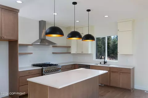 Kitchen - 8922 Sasquatch Cir, Eagle River, AK 99577 photo 1 of 11