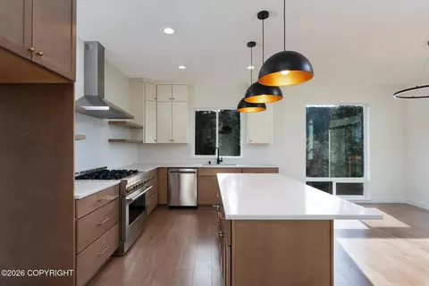 Kitchen - 8922 Sasquatch Cir, Eagle River, AK 99577 photo 5 of 11