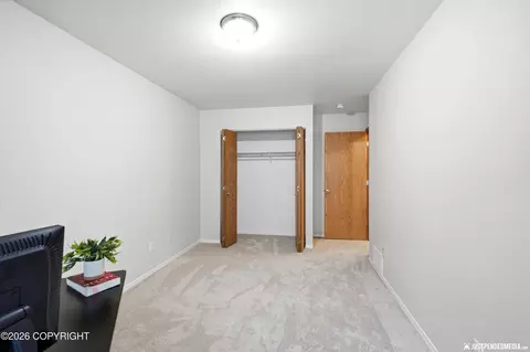Bedroom - 19652 Highland Ridge Dr, Eagle River, AK 99577 photo 3 of 5
