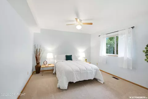 Bedroom - 19652 Highland Ridge Dr, Eagle River, AK 99577 photo 4 of 5