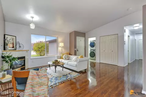 2300 Leopard Cir, Anchorage, AK 99502