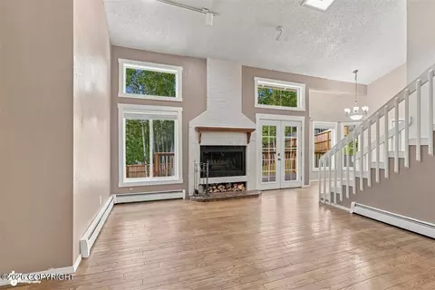 Living - 17405 Kantishna Dr, Eagle River, AK 99577 photo 4 of 11