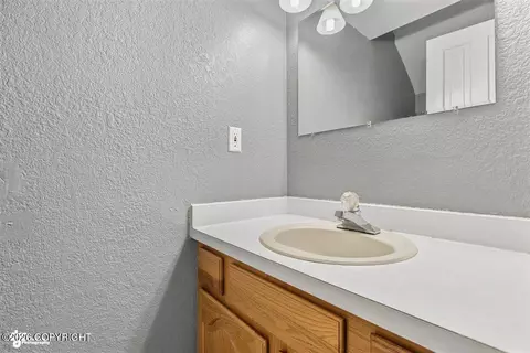Bath - 17405 Kantishna Dr, Eagle River, AK 99577 photo 1 of 4