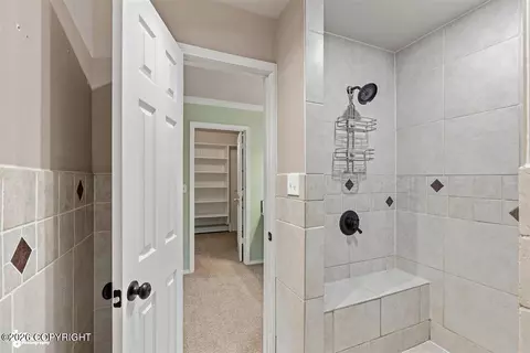 Bath - 17405 Kantishna Dr, Eagle River, AK 99577 photo 2 of 4