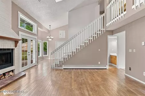 Living - 17405 Kantishna Dr, Eagle River, AK 99577 photo 6 of 11