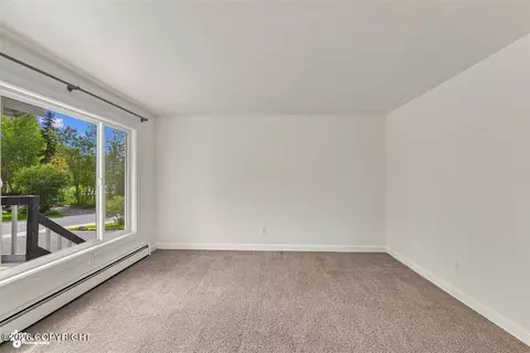 Living - 17405 Kantishna Dr, Eagle River, AK 99577 photo 7 of 11
