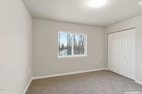 Bedroom - 19823 Gilbert Rd, Chugiak, AK 99567 photo 3 of 5