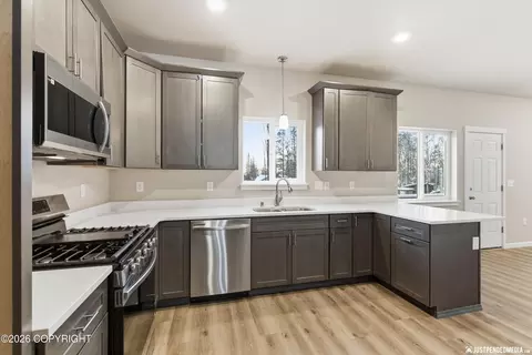 Kitchen - 19823 Gilbert Rd, Chugiak, AK 99567 photo 4 of 5