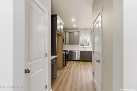 Entry Way - 19823 Gilbert Rd, Chugiak, AK 99567 photo 3 of 5