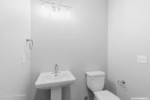 Bath - 19823 Gilbert Rd, Chugiak, AK 99567 photo 6 of 6