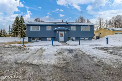 1214 Lilac Ln, Kenai, AK 99611