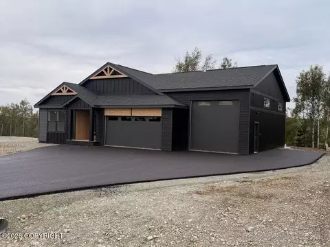 2609 W Longview Cir, Wasilla, AK 99654